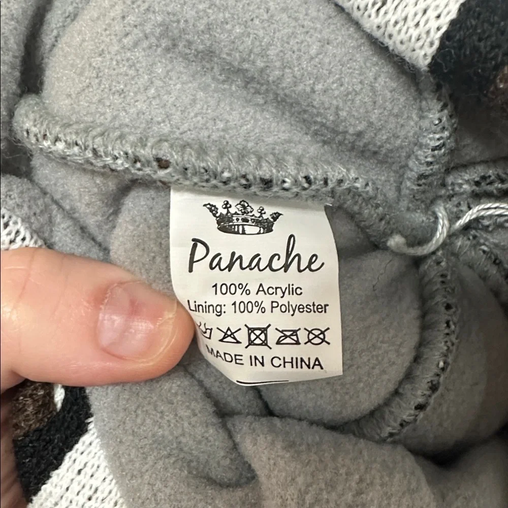 NWOT Panache Women's Animal Print Beanie with Black Pom-Pom and Fleece Inside - Picture 4 of 4